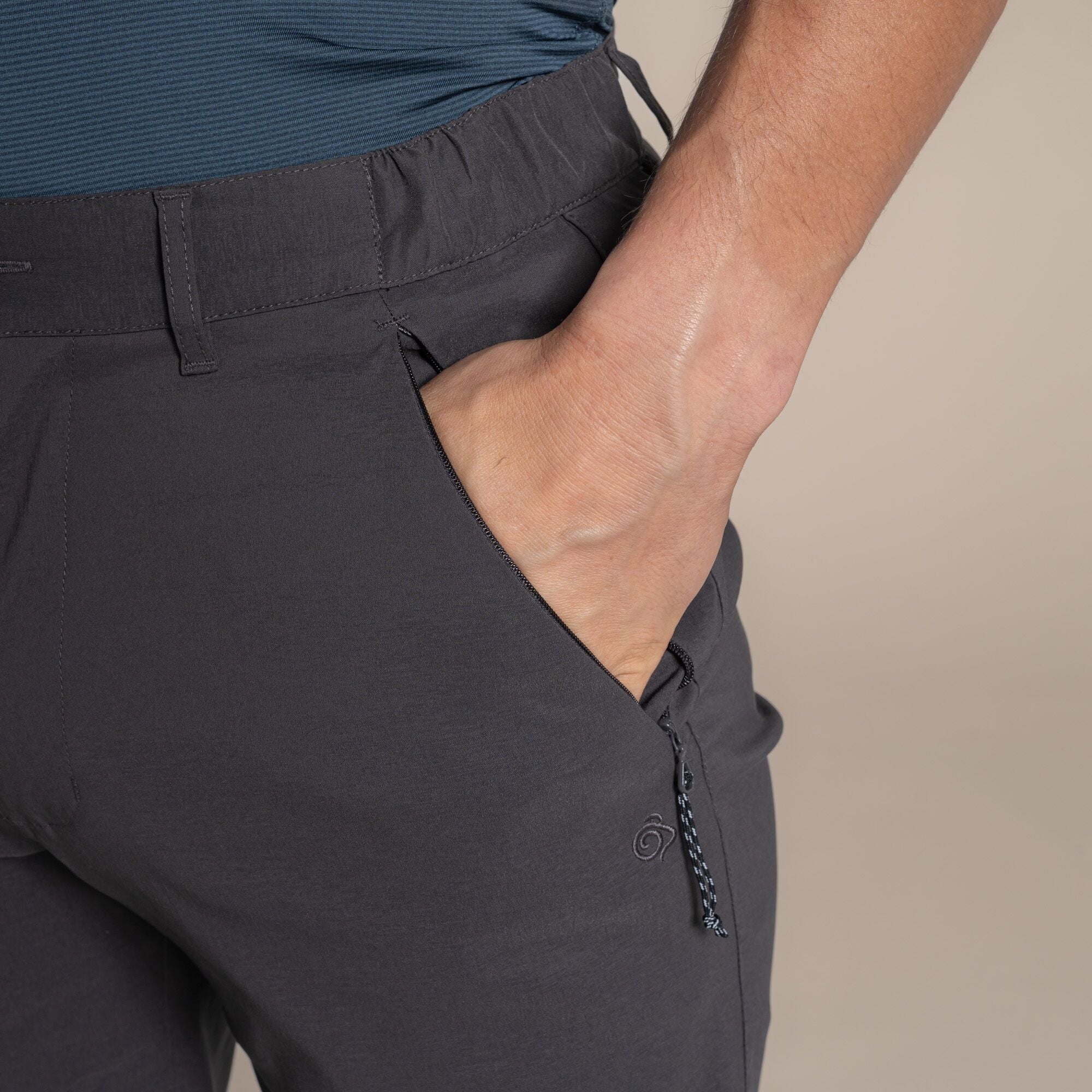 Craghoppers Men's Kiwi Pro III Shorts - Image 9