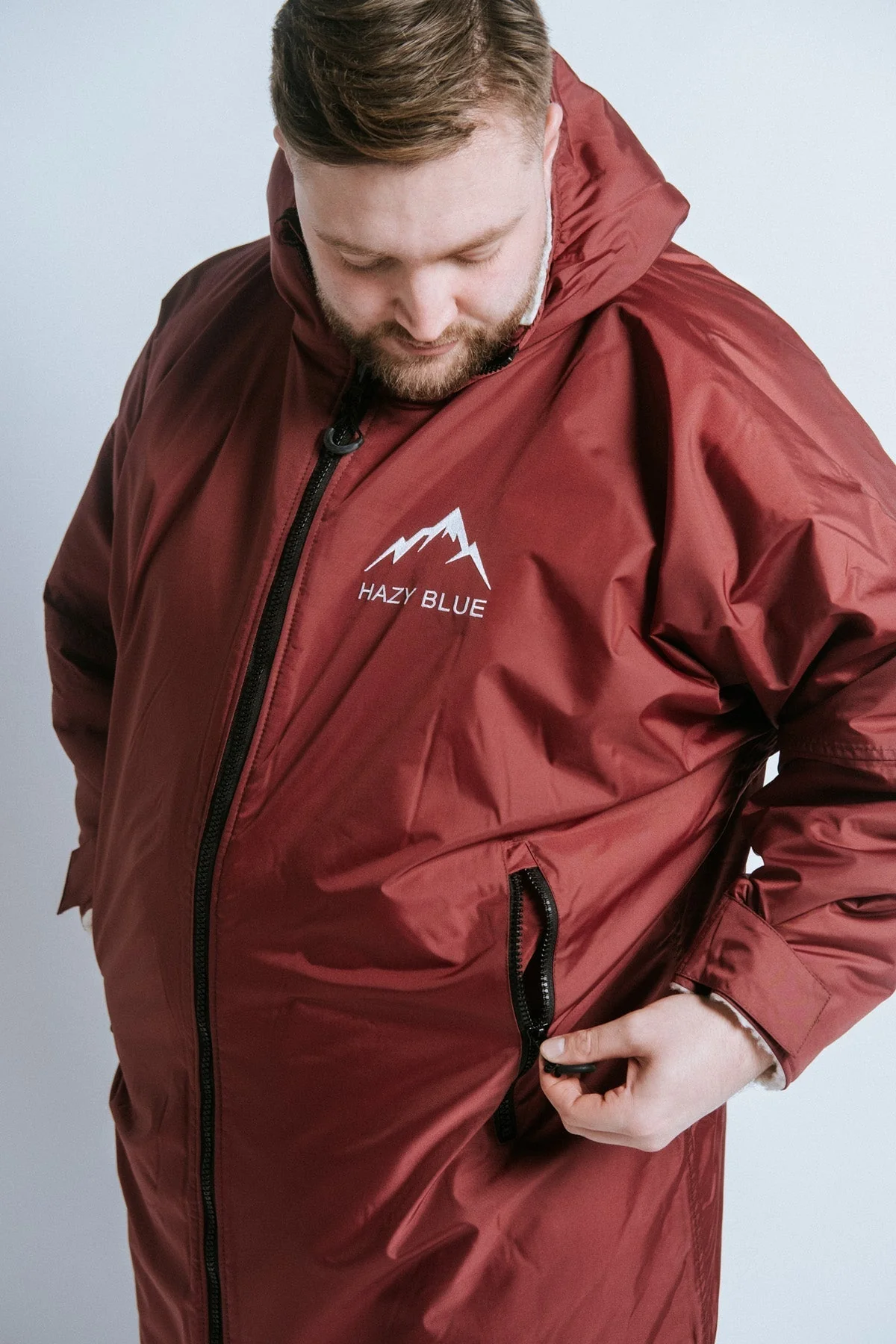 Hazy Blue Waterproof Adults All Weather Changing Robe - Newquay - Image 21