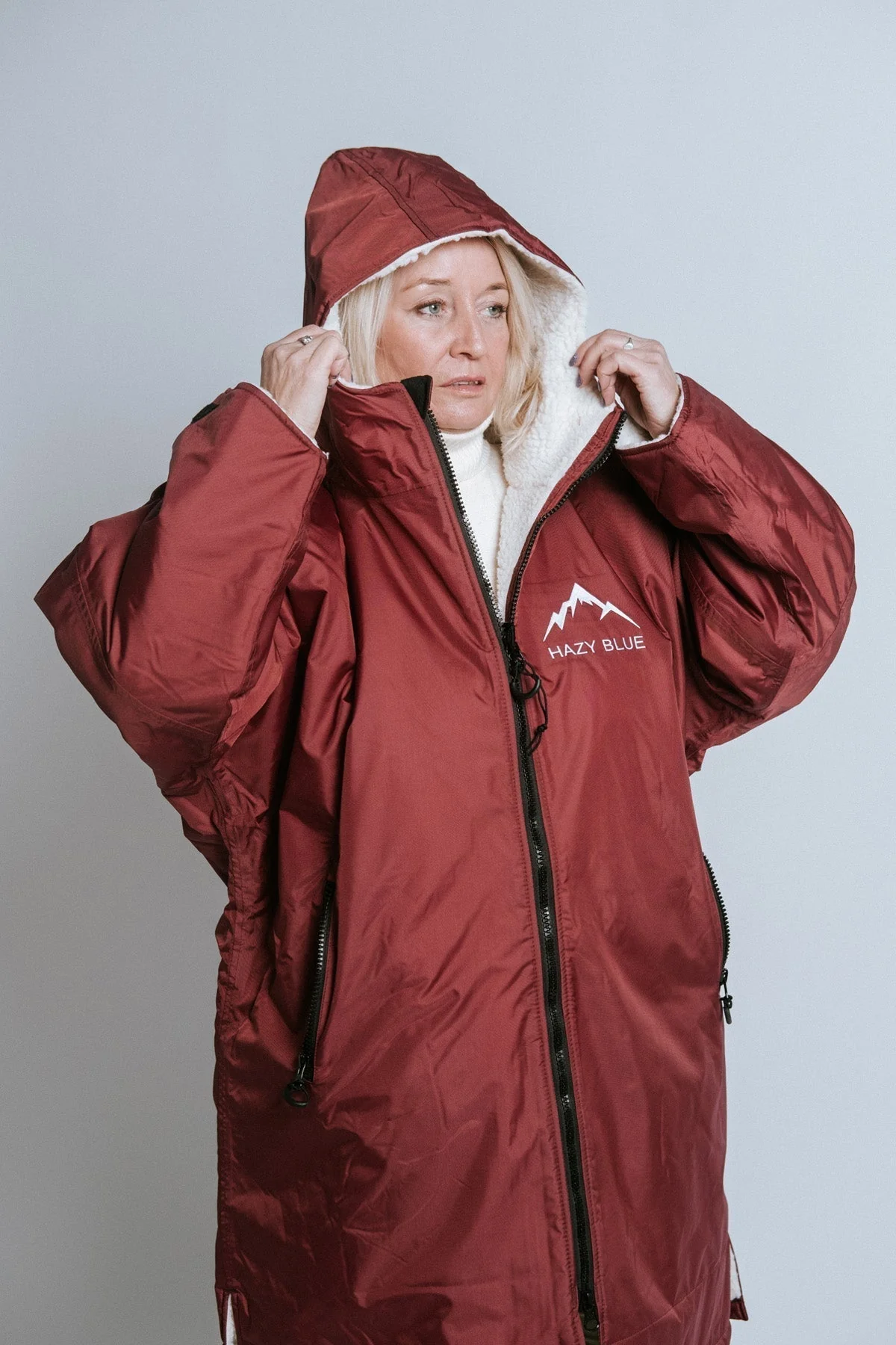 Hazy Blue Waterproof Adults All Weather Changing Robe - Newquay - Image 26