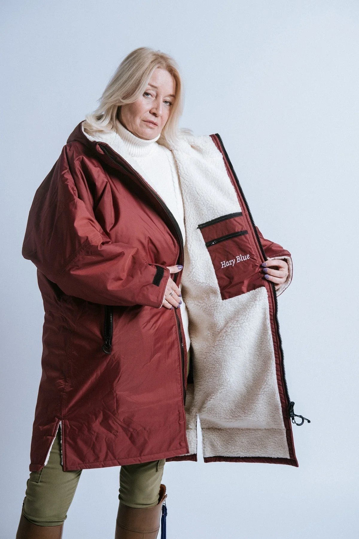 Hazy Blue Waterproof Adults All Weather Changing Robe - Newquay - Image 28