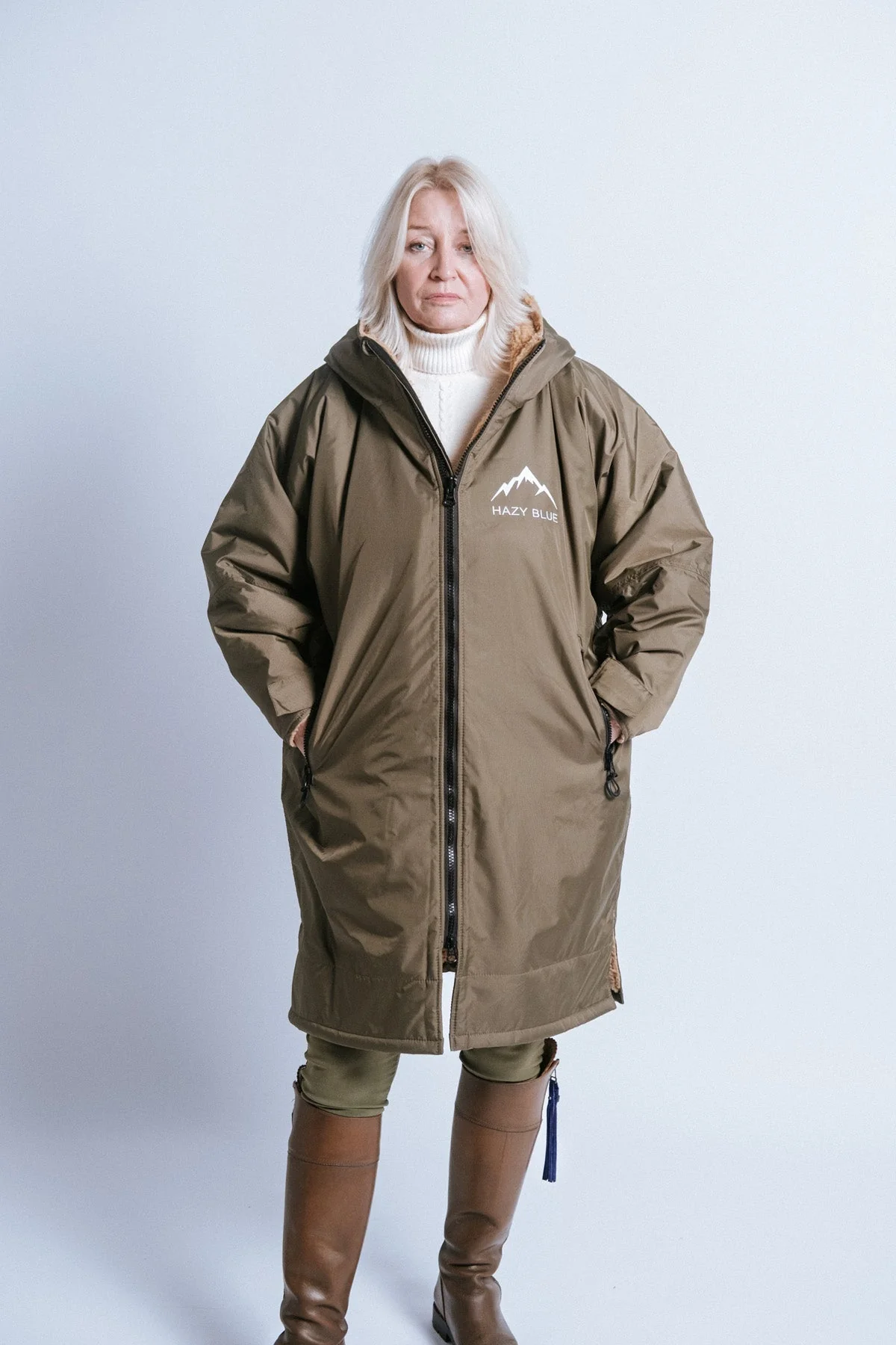 Hazy Blue Waterproof Adults All Weather Changing Robe - Newquay - Image 37