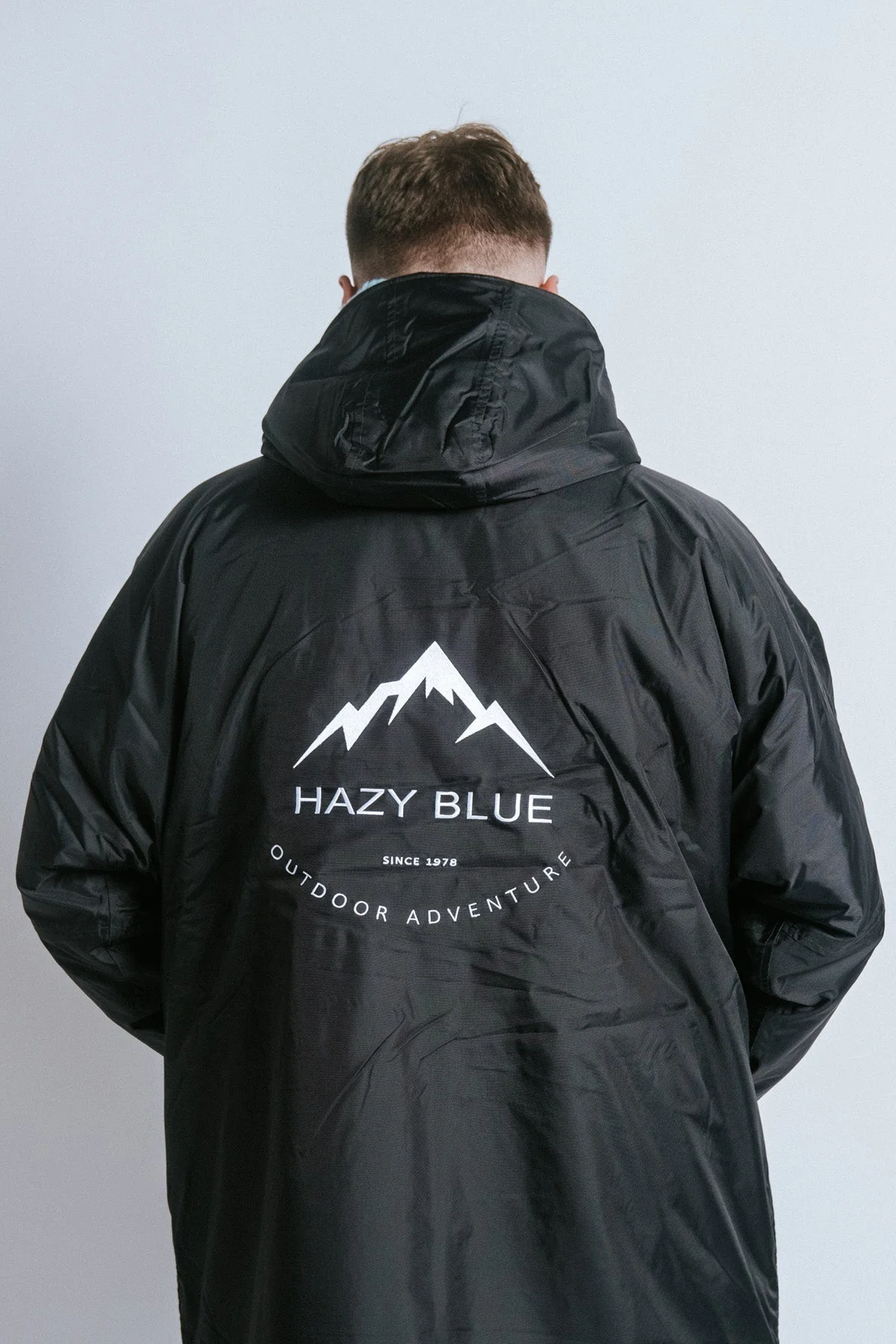 Hazy Blue Waterproof Adults All Weather Changing Robe - Newquay - Image 4
