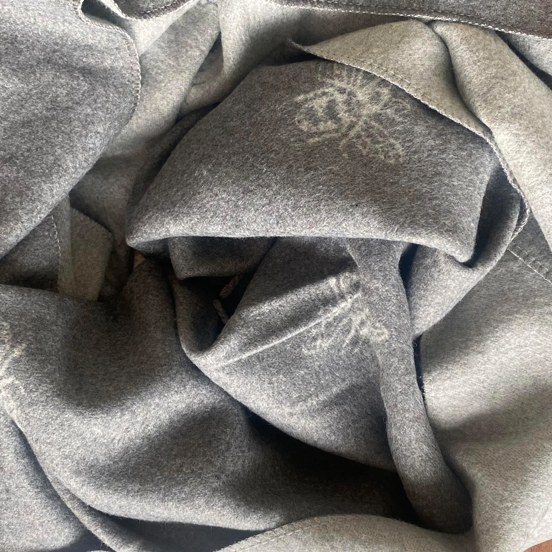 House of Tweed Cashmere Blend Reversible Scarf - Bee - Image 18