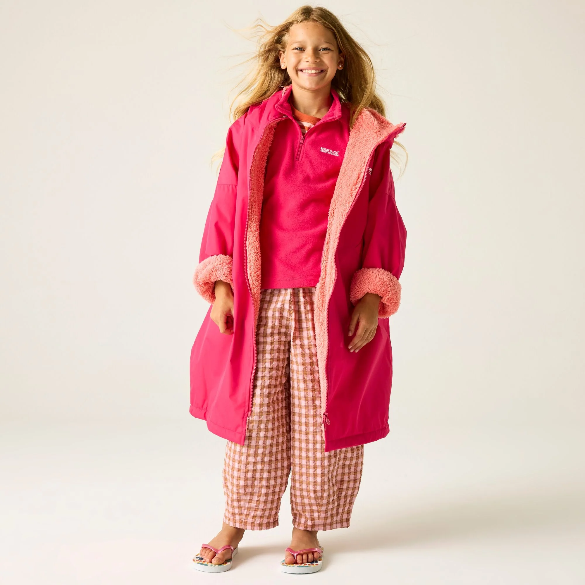 Regatta Junior Waterproof Changing Robe - Image 17