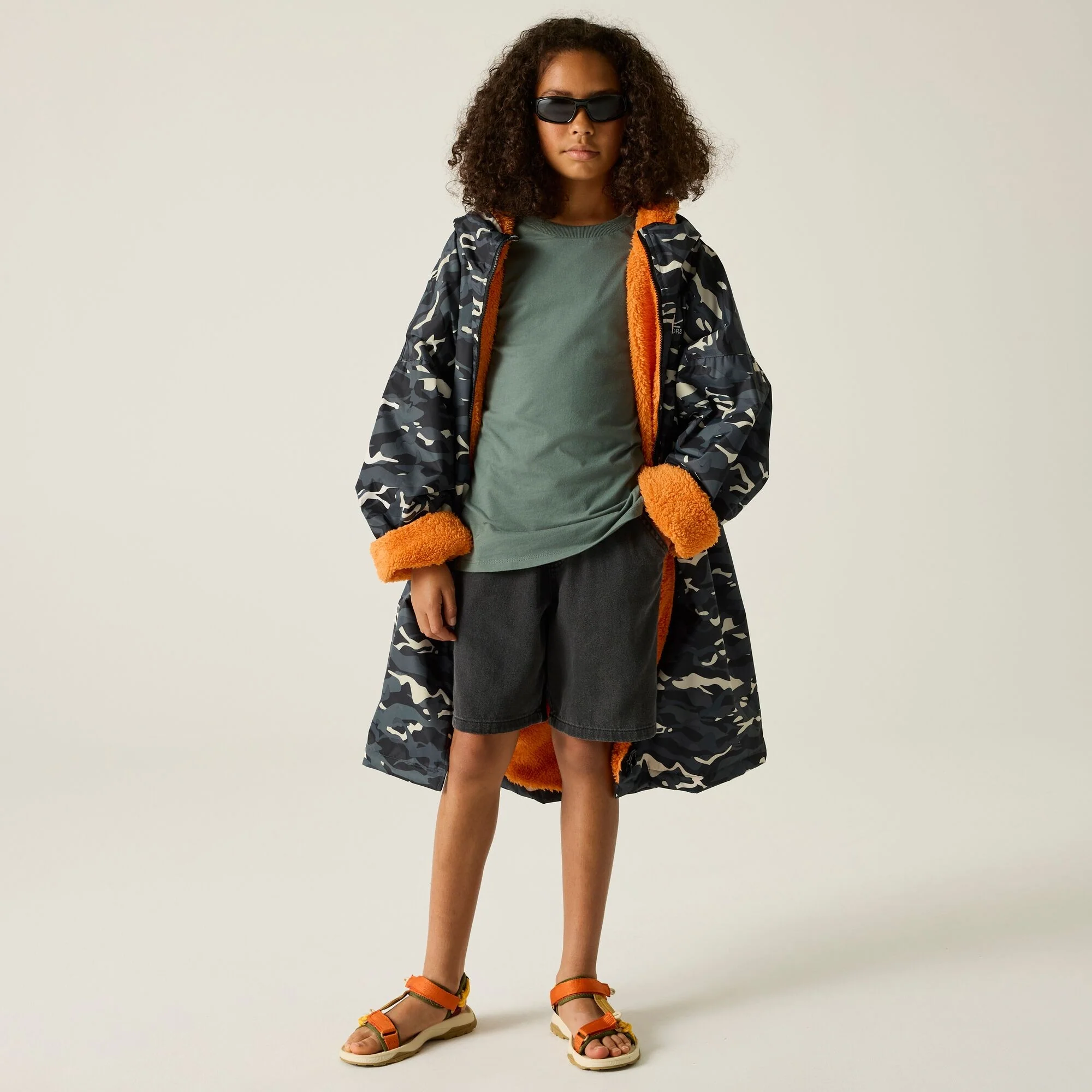 Regatta Junior Waterproof Changing Robe - Image 6