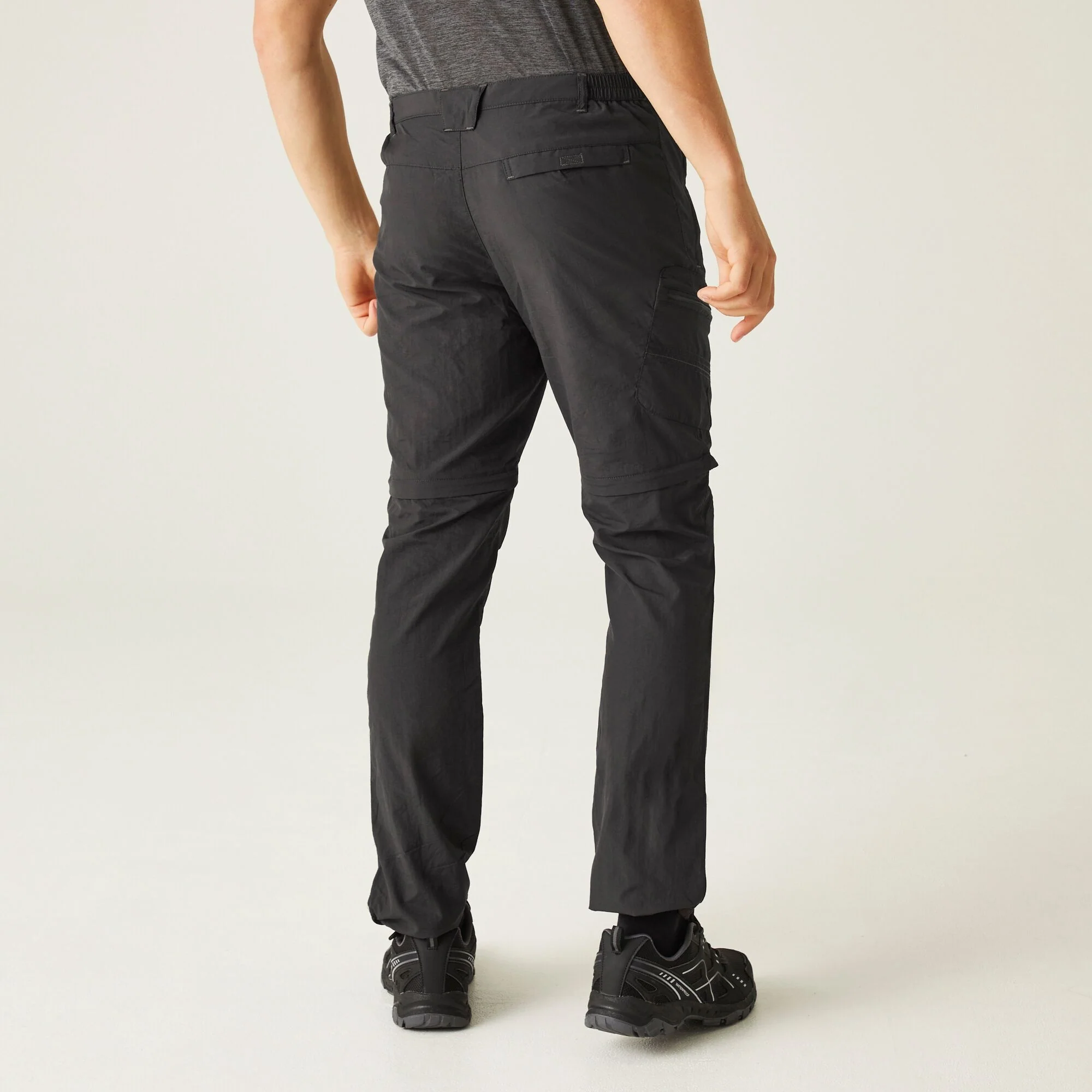Men's Leesville II Zip Off Walking Trousers - Image 3