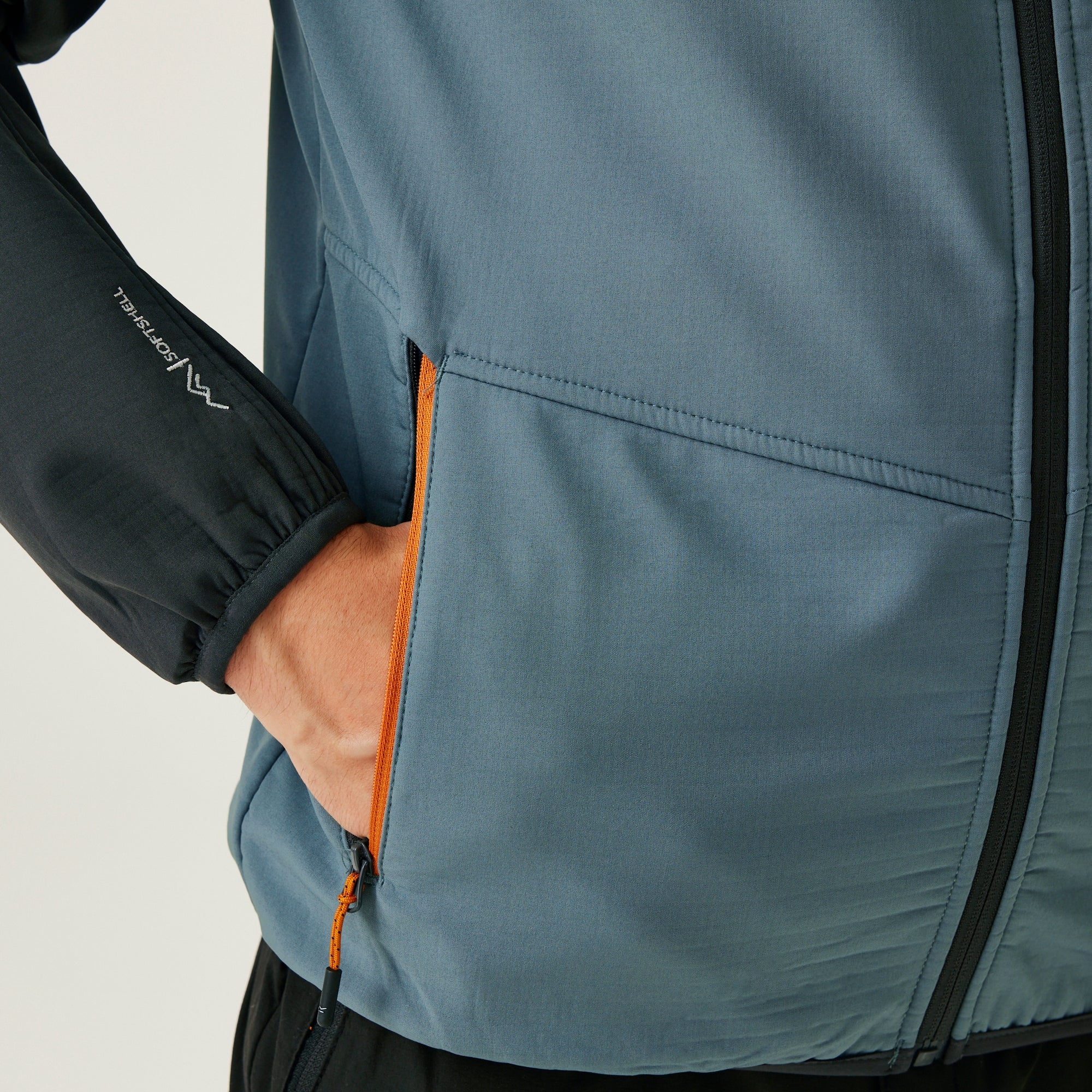 Regatta Mens Arec III Outdoor Hooded Softshell Jacket - Image 50