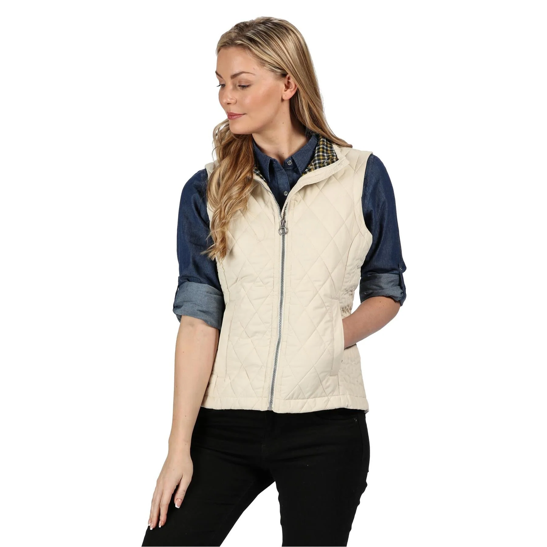Regatta Womens Charna Insulated Diamond Quilted Bodywarmer Vented Gilet - Image 4