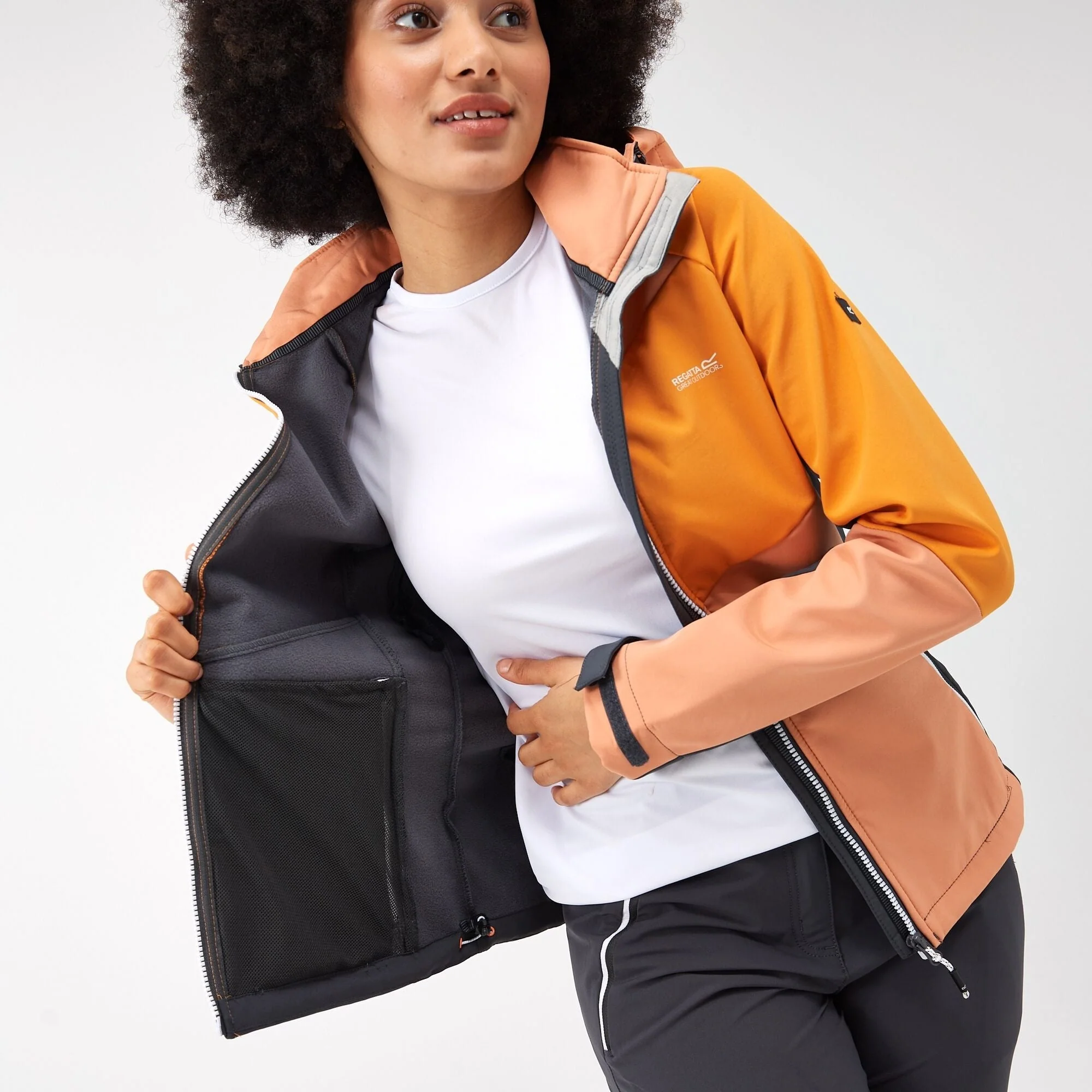 Regatta Women's Desoto IX Softshell Jacket - Image 6