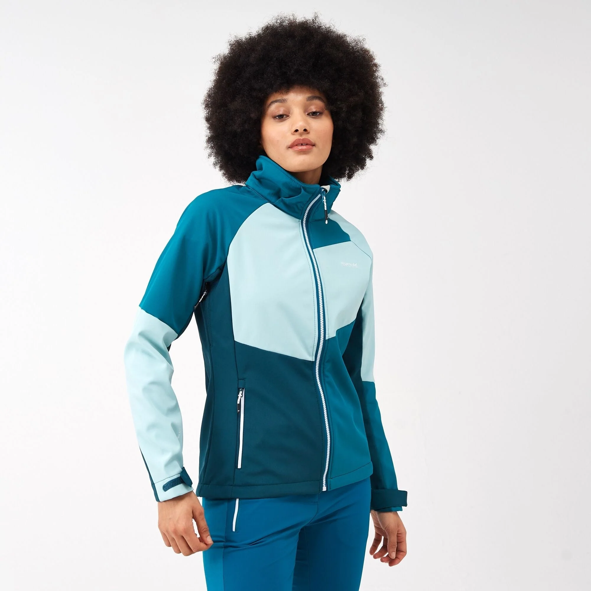 Regatta Women's Desoto IX Softshell Jacket - Image 9