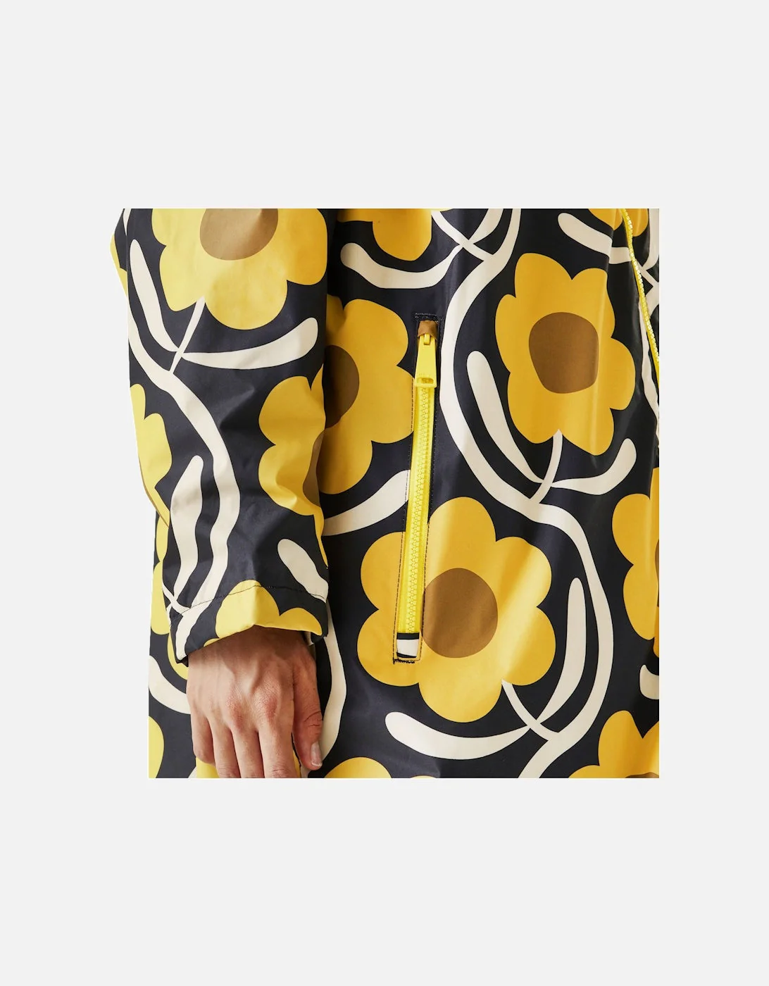 Regatta Womens Orla Kiely Waterproof Fleece Lined Changing Robe - Image 7